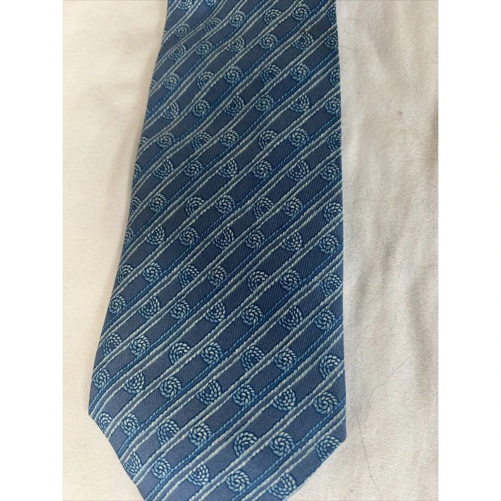 Hermes Blue & White Silk Tie. 3”, 58” Long - Picture 2 of 9